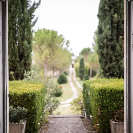 Gæstehus Domaine De La Monestarie - Teritoria 4*