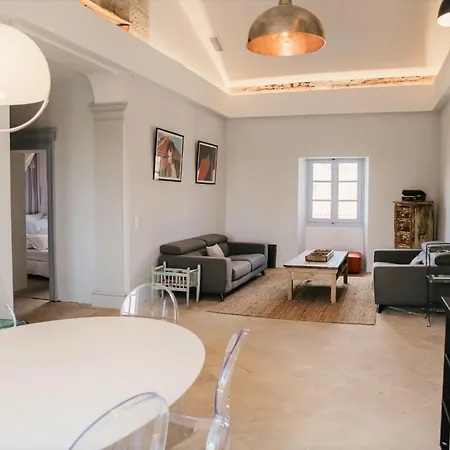 Gæstehus Domaine De La Monestarie - Teritoria 4*