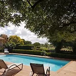 Domaine De La Monestarié 4* Bernac (Tarn)