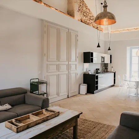 Domaine De La Monestarie - Teritoria בית הארחה